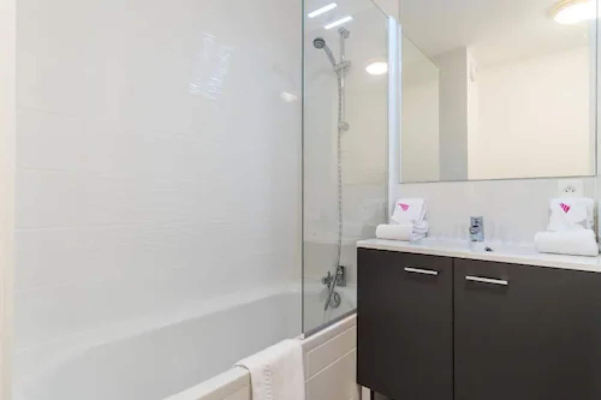 Nemea Appart Hotel Quai Victor Tours Centre Zewnętrze zdjęcie